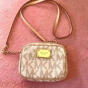 Michael Kors cross body bag